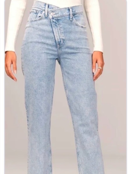 Abercrombie & Fitch Denim - Abercrombie 90s Straight Ultra High Rise Size 30 Curve Love